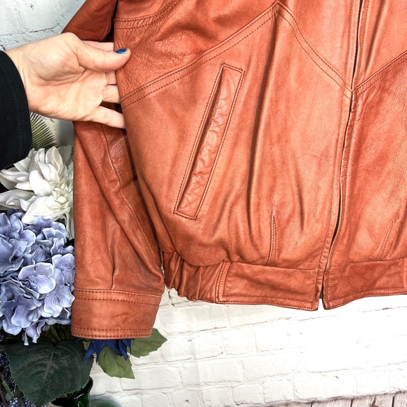 VINTAGE |•MEMBERS ONLY•| Totally 70s Brown! • 100% Leather Bomber Jacket - Picture 4 of 15